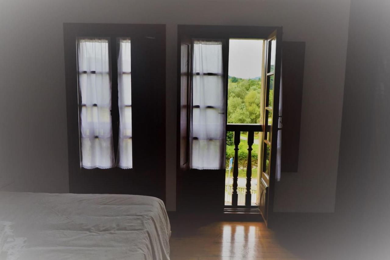 La Casina Del Carril Villa Colunga Luaran gambar
